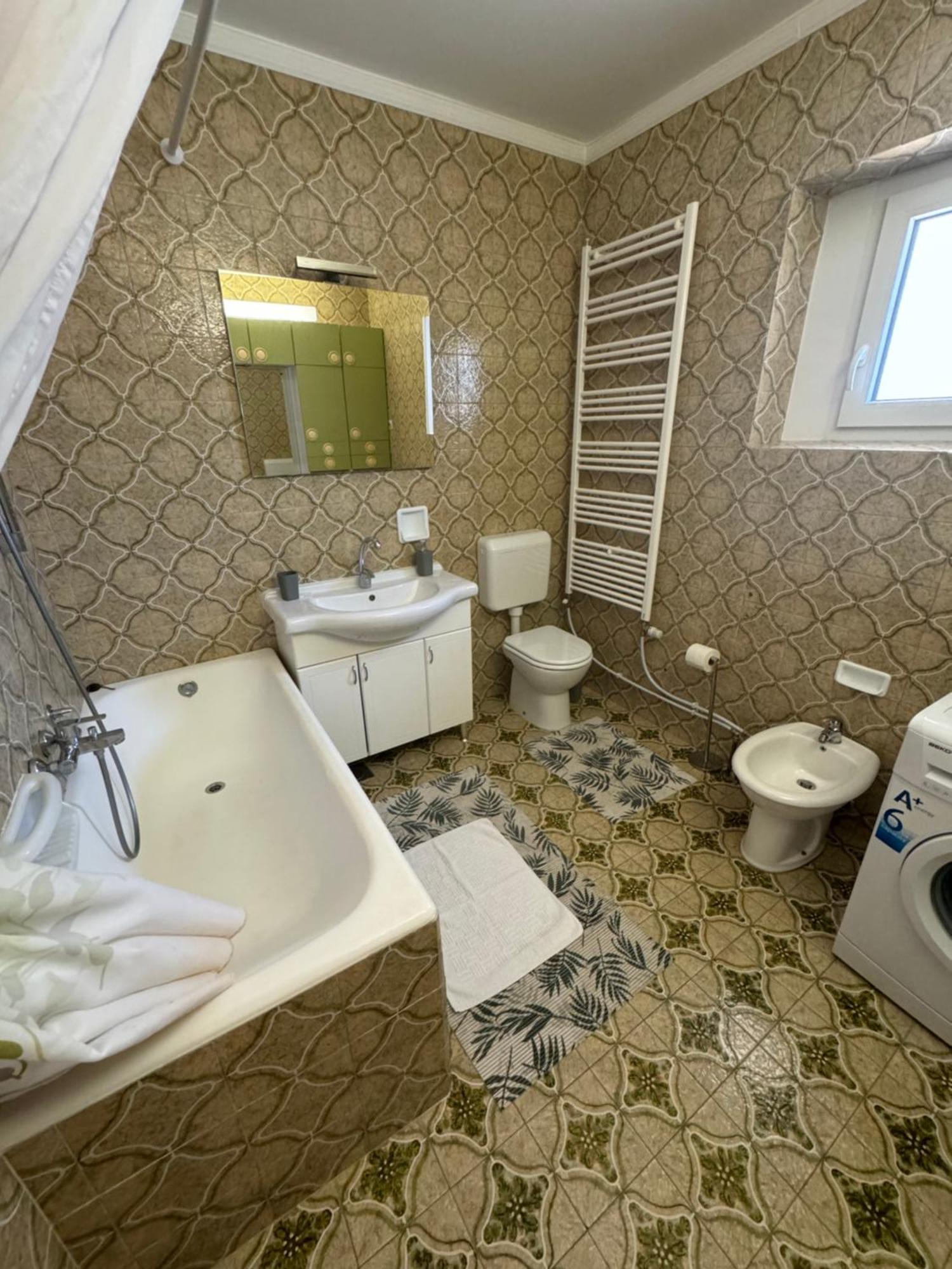 Apartments And Rooms Orazem Zoro Порторож Екстериор снимка